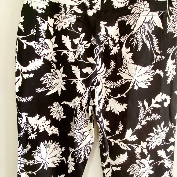 Vintage Gloria Vanderbilt Capri Jeans bohemian pattern - Picture 8 of 8